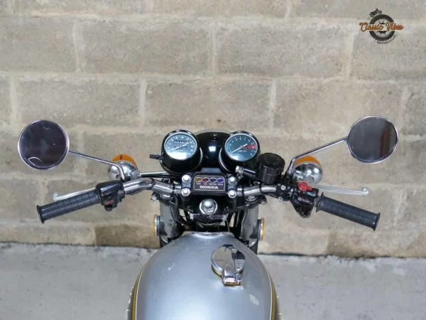 Classic Vibes Motorcycles - vente de motos classic Honda cb 500 k1 grise