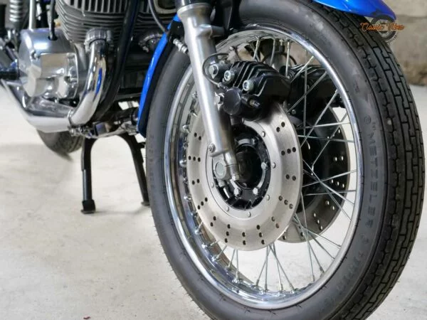 Classic Vibes Motorcycles - vente de motos classic Kawasaki mach IV h2
